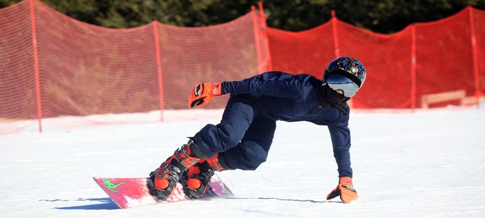 Snowboard'un harika çocuğu Dağhan Güler