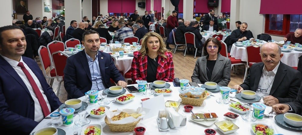 Maltepeliler iftar sofralarında bir araya geliyor