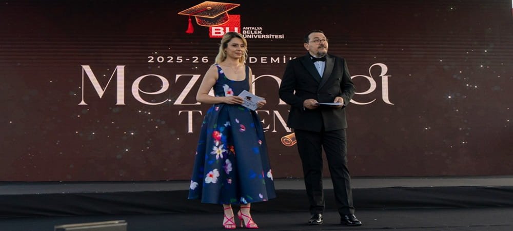 Antalya Belek Üniversitesi'nde mezuniyet coşkusu